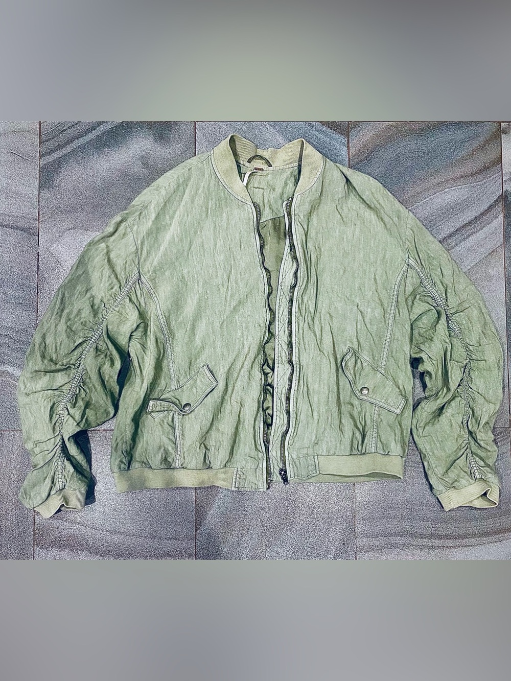 Women’s  Free People Olive Green Ruched Linen Relaxed Fit Bomber Jacket Size L
